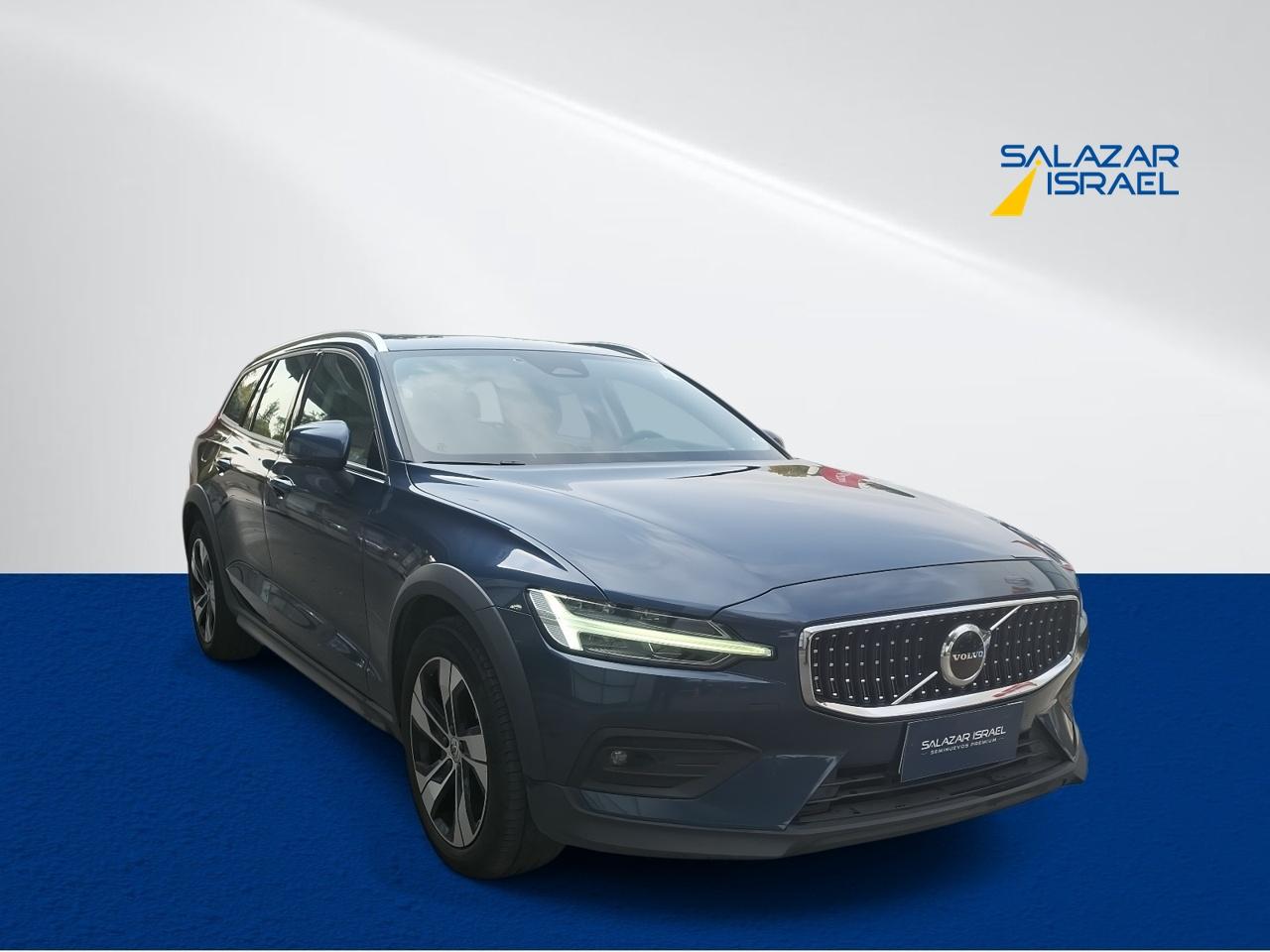 Station Wagon Volvo V60 Cross Country