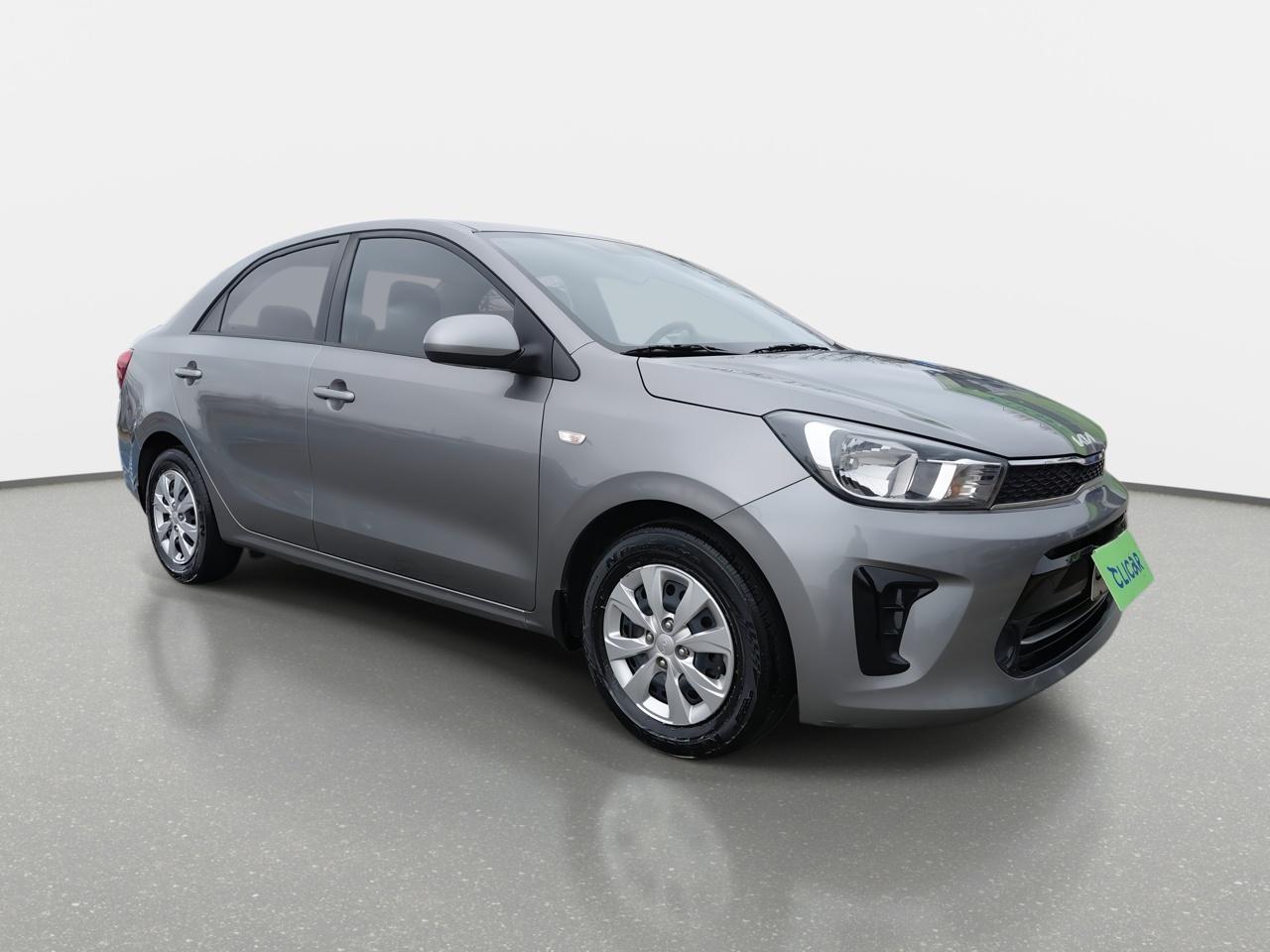 Automovil Kia Soluto