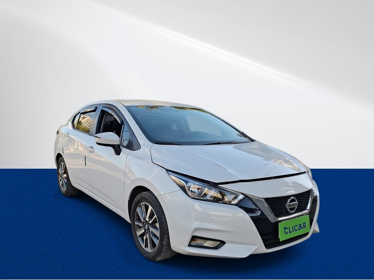 Automovil Nissan Versa