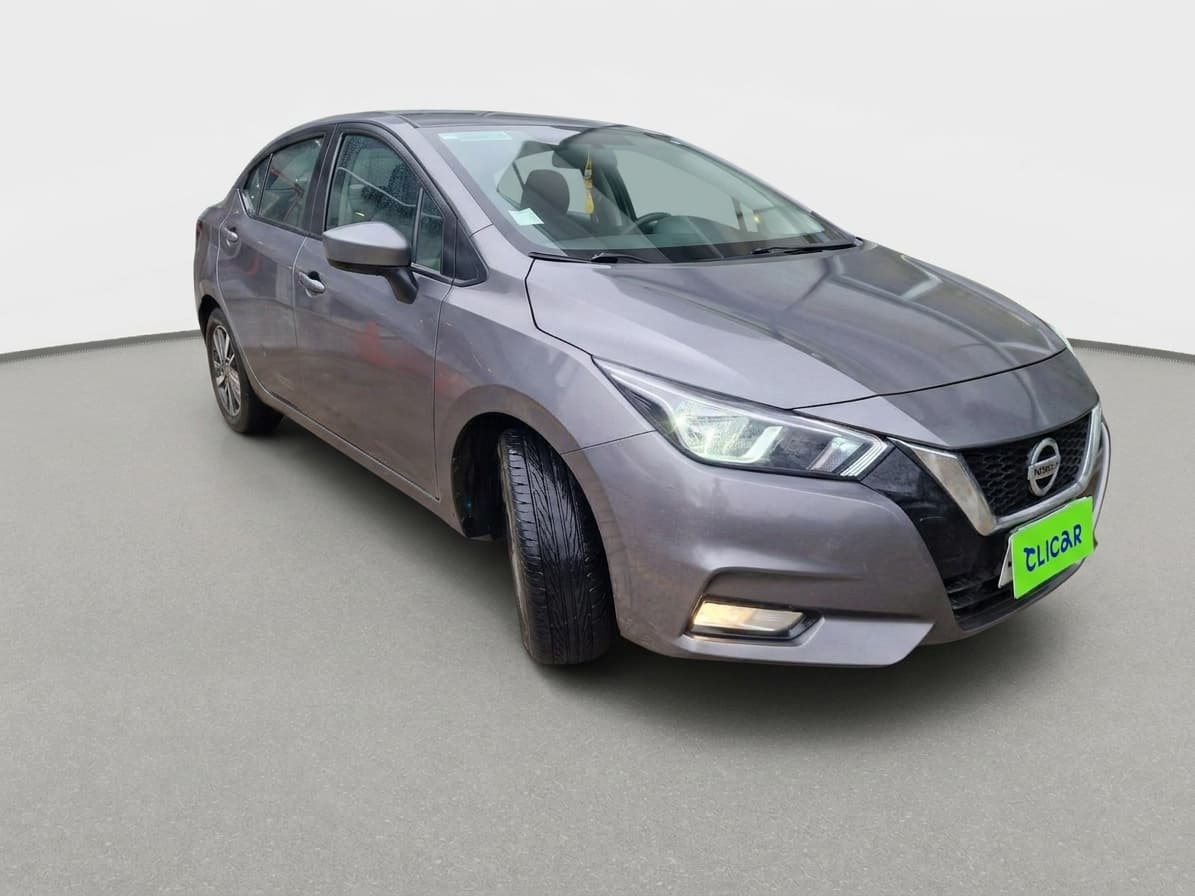 Automovil Nissan Versa
