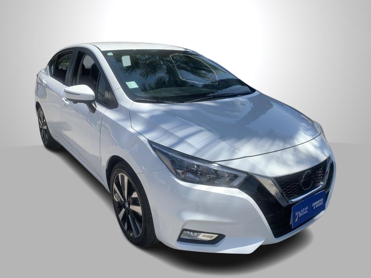 Automovil Nissan Versa