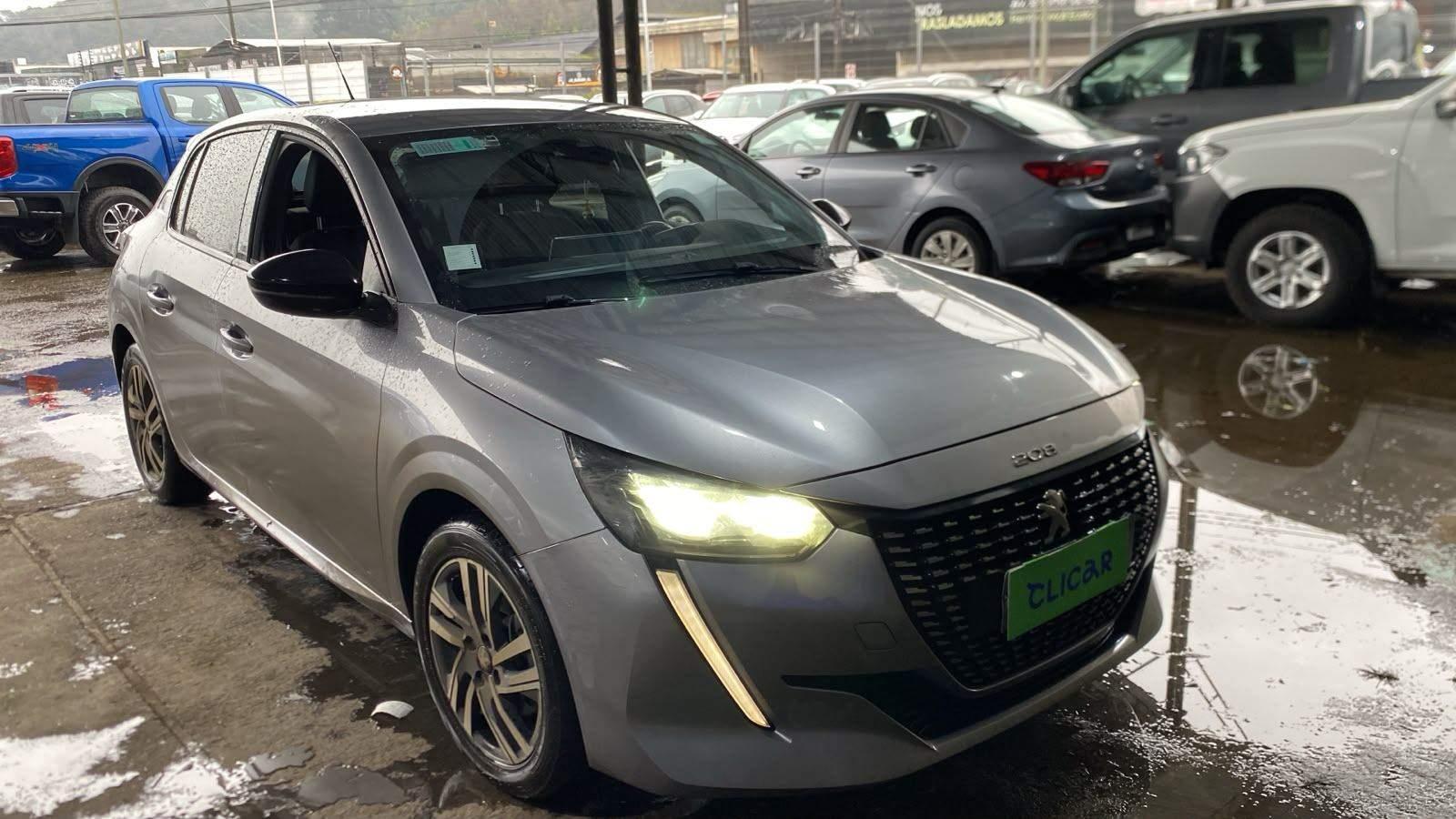 Hatchback Peugeot 208
