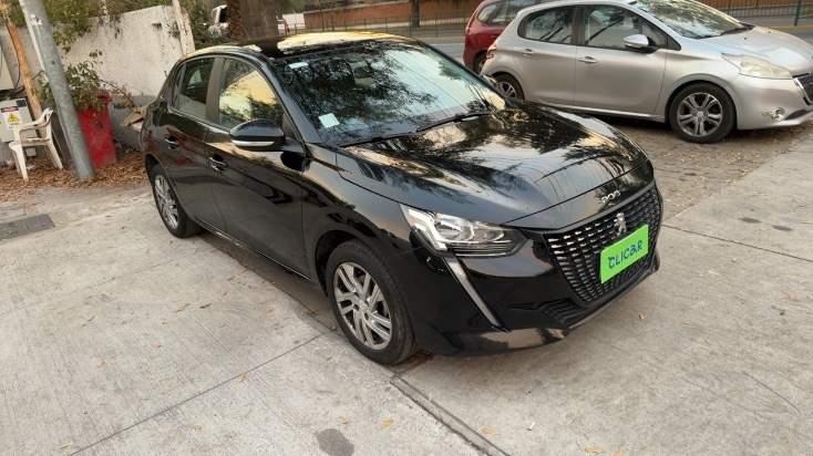 Automovil Peugeot 208