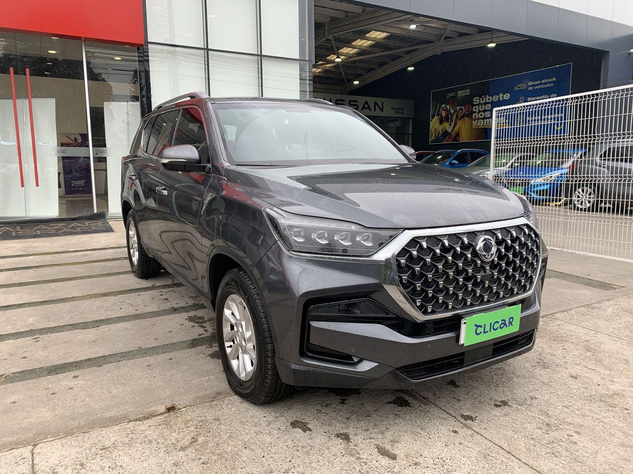 Station Wagon Ssangyong New Rexton