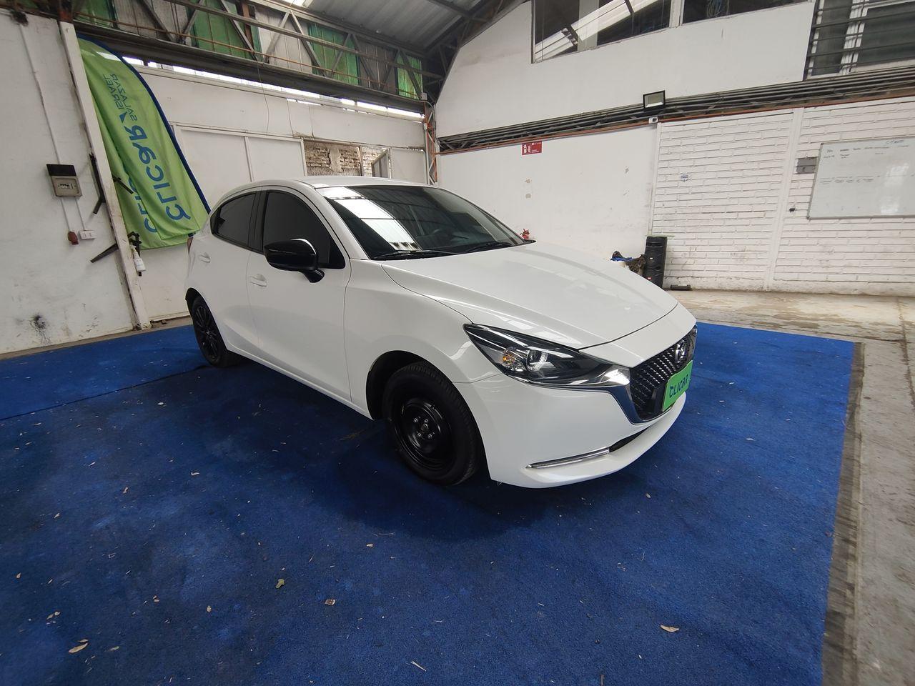 Automovil Mazda 2