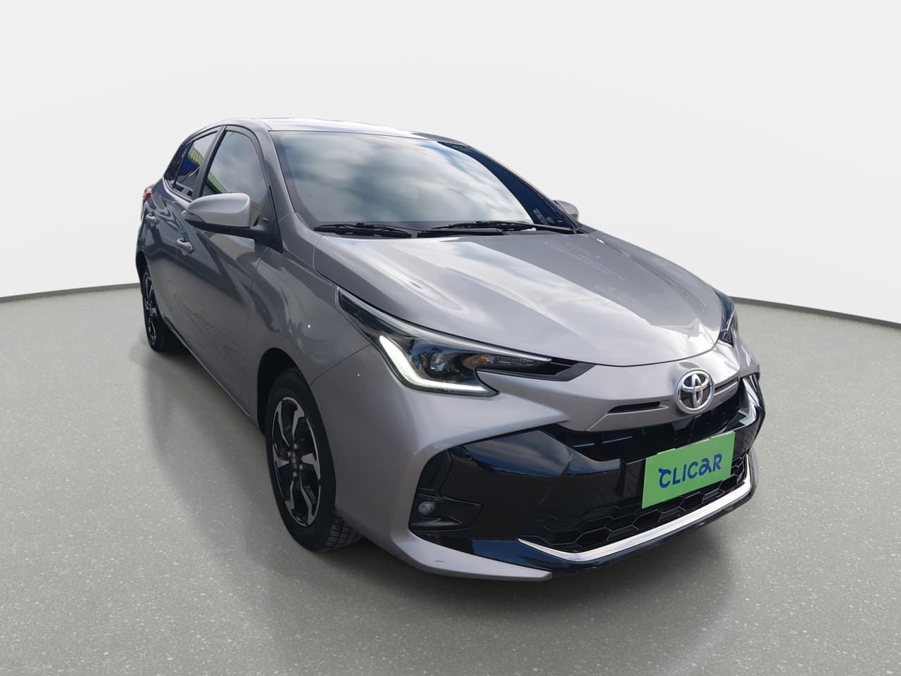Automovil Toyota Yaris