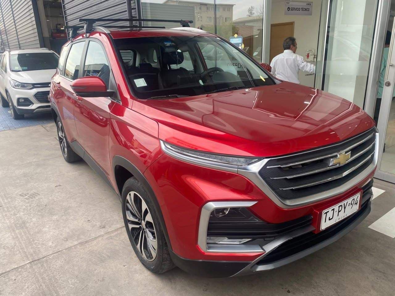 Station Wagon Chevrolet Captiva