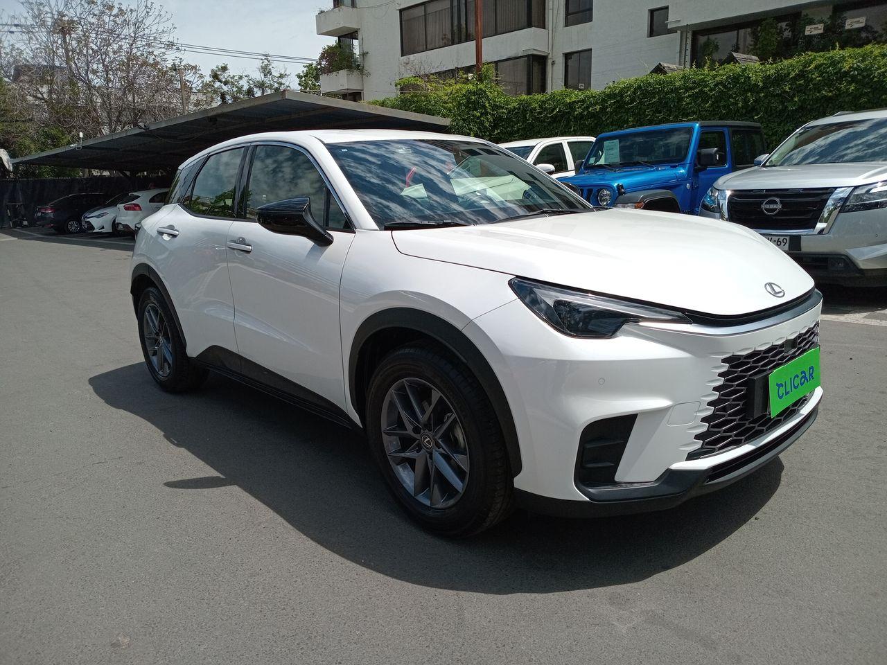 Station Wagon Lexus Lbx