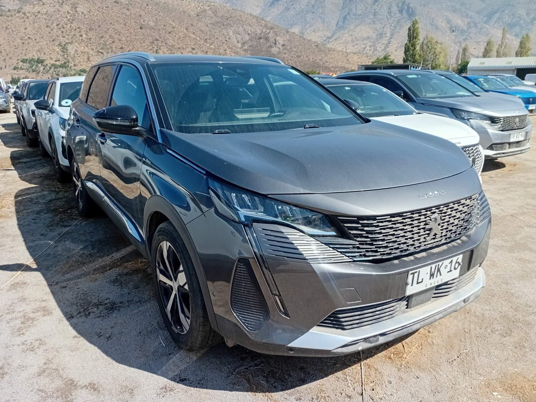Station Wagon Peugeot 5008