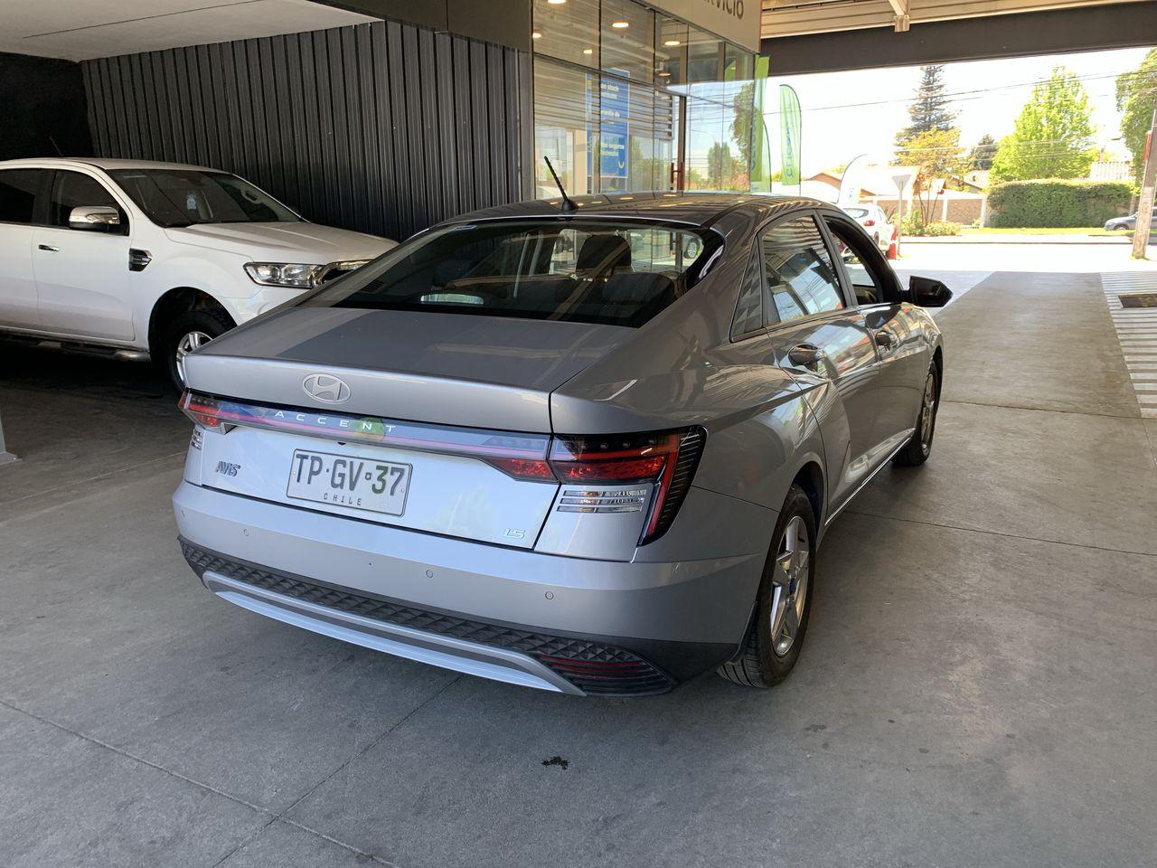 Automovil Hyundai Accent