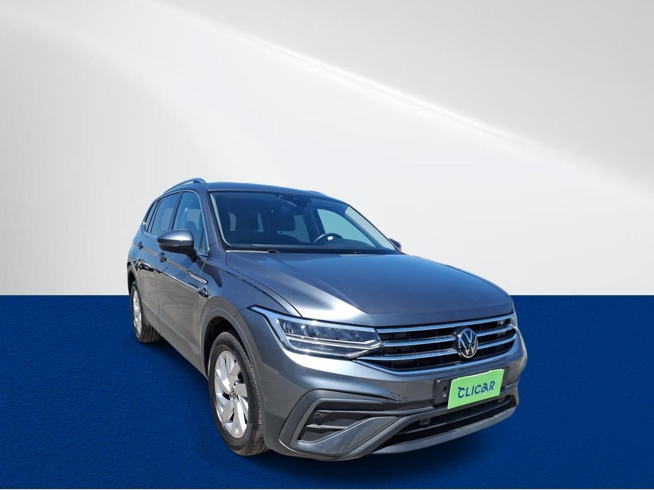 Station Wagon Volkswagen Tiguan
