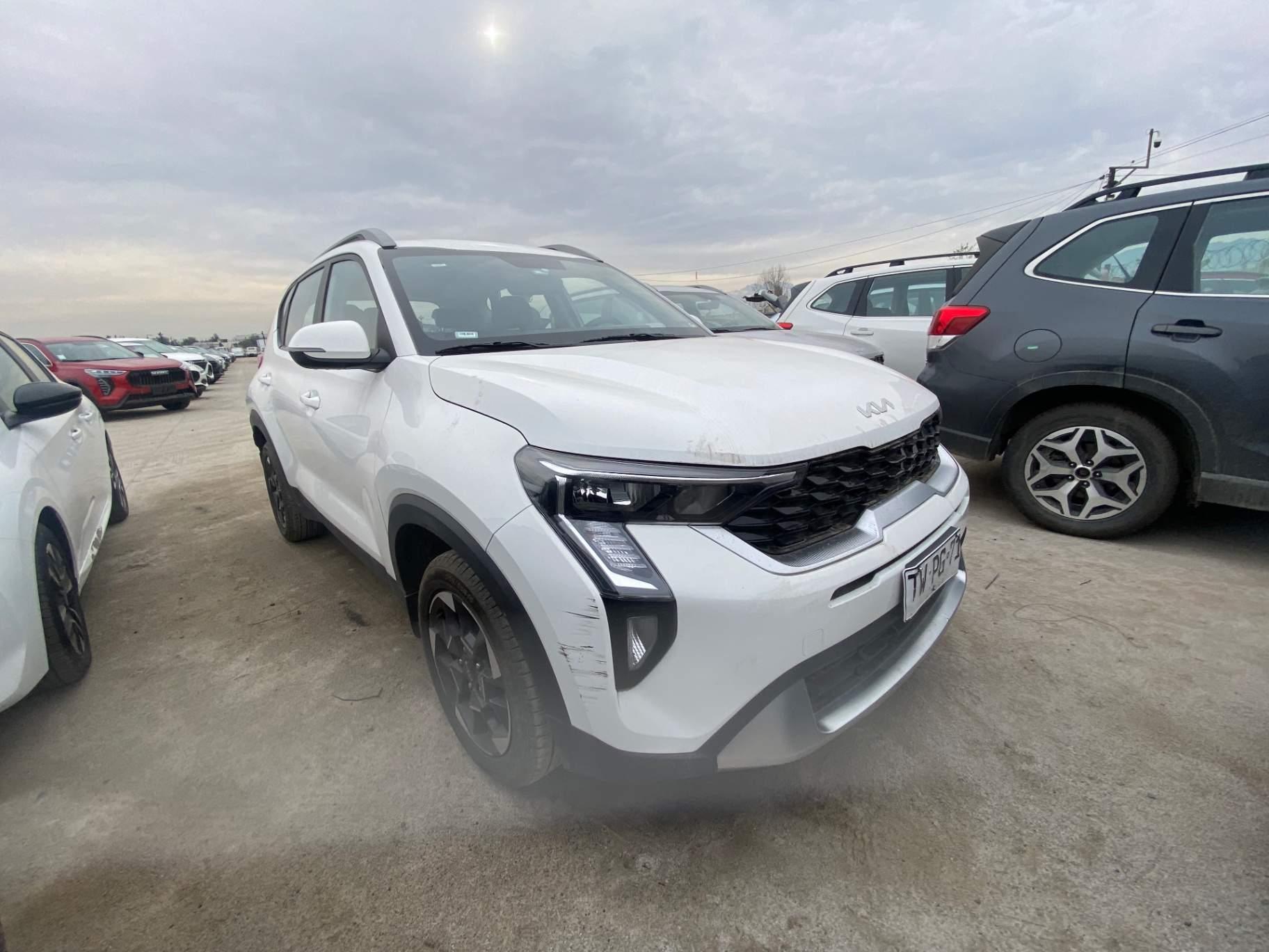 Station Wagon Kia Sonet