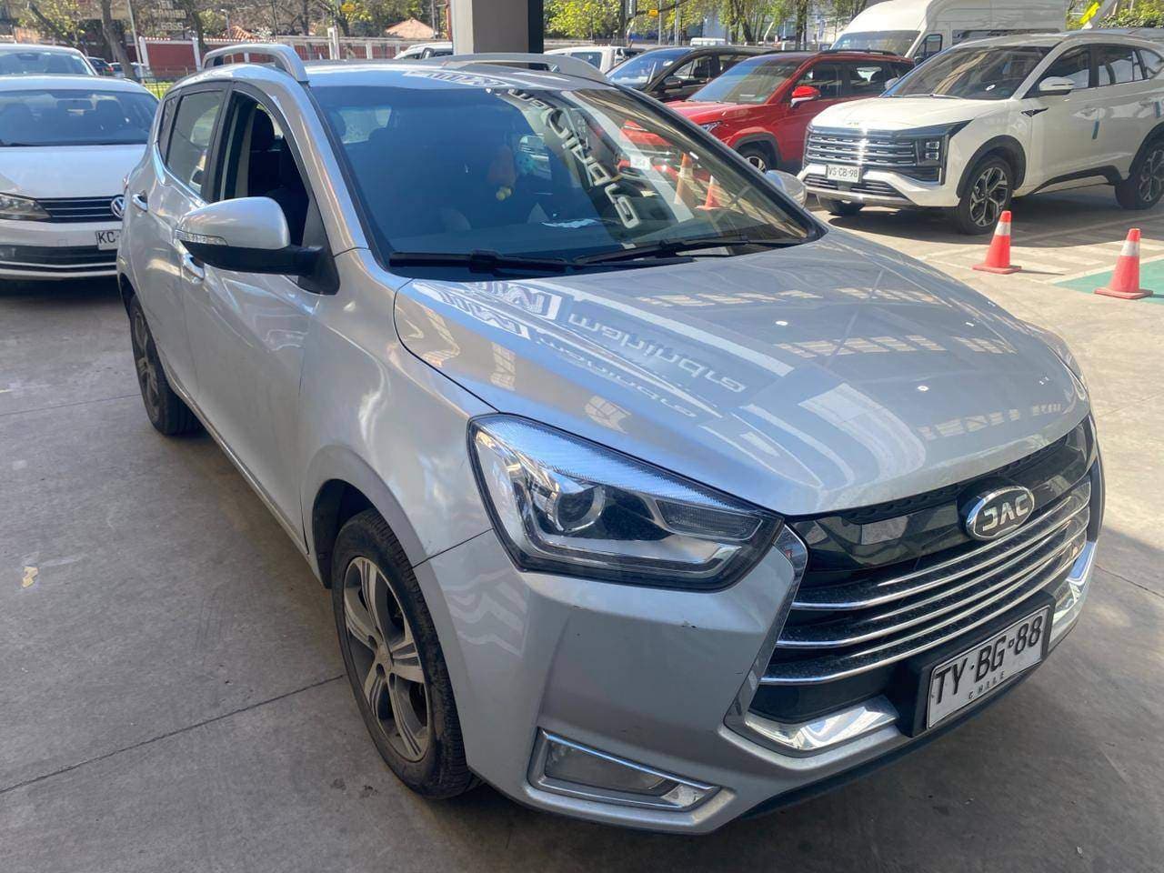 Automovil Jac Js2