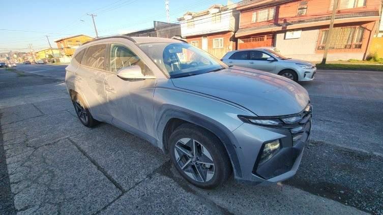 Station Wagon Hyundai Tucson