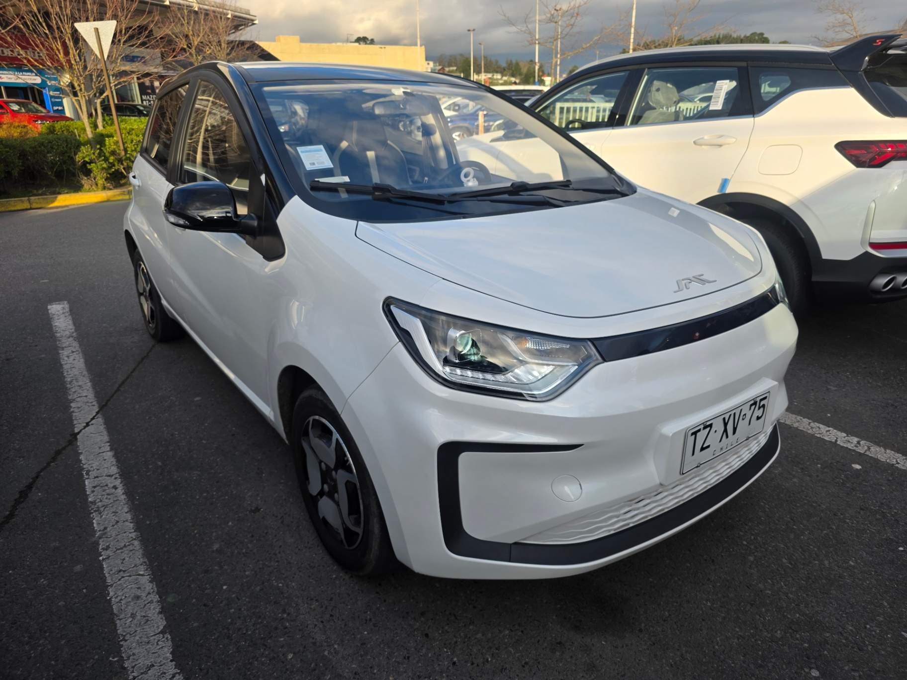 Automovil Jac E-js1