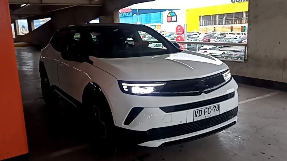 Automovil Opel Mokka