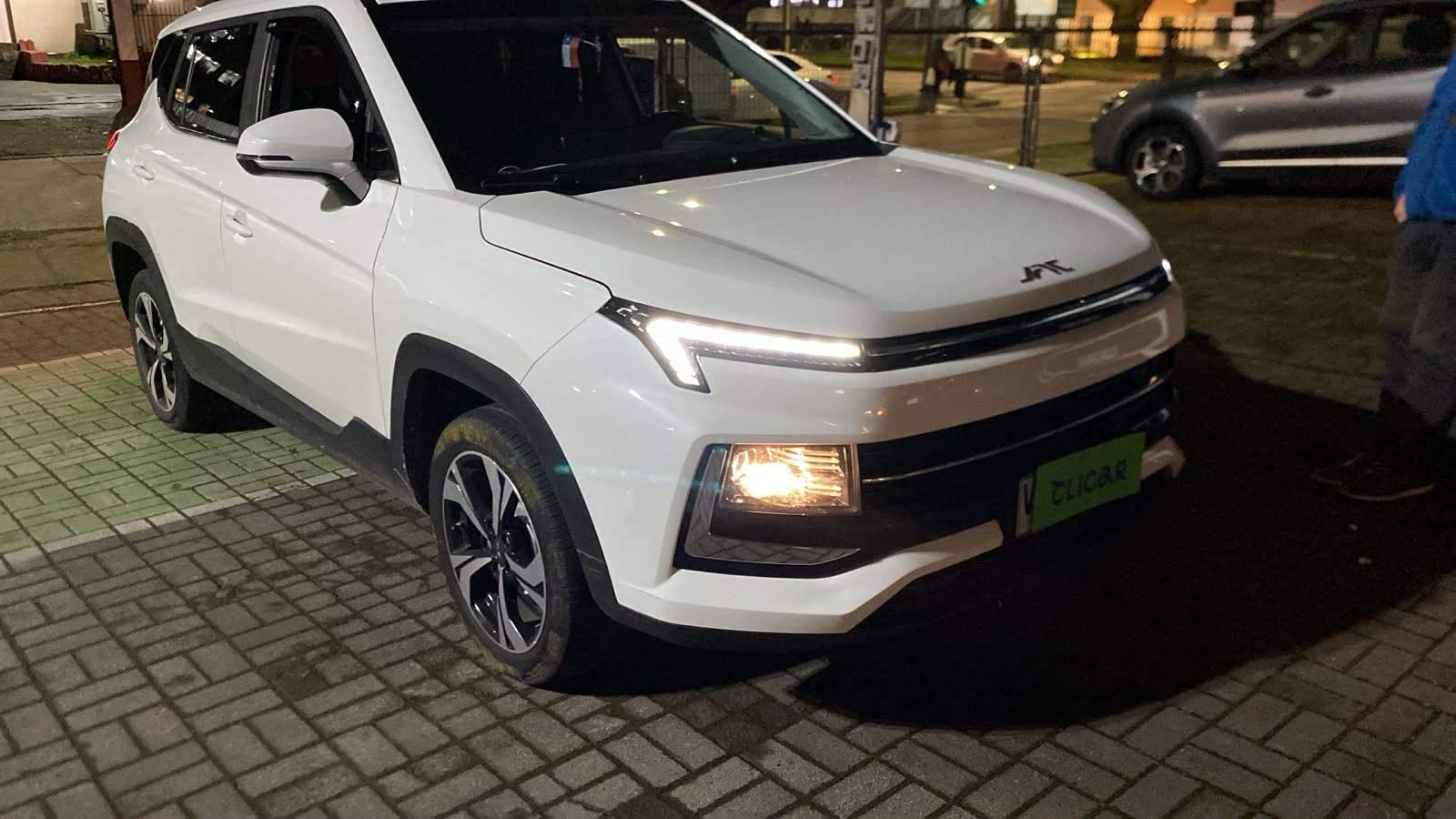 Automovil Jac Js4