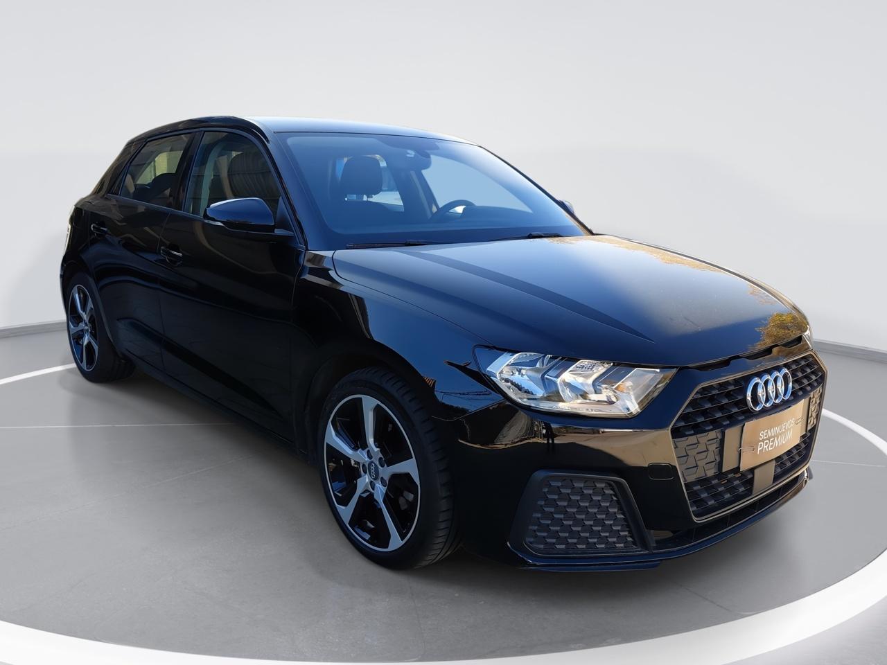Hatchback Audi A1