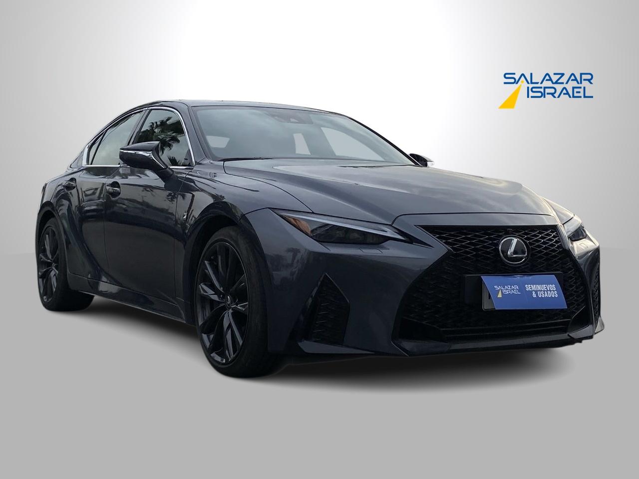 Automovil Lexus Is